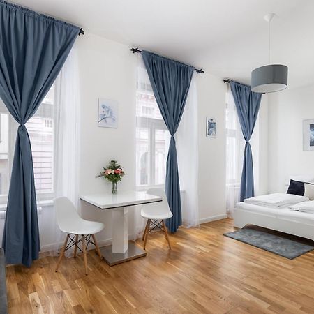 Stay2Gether Blue Vibe Studio - Metro Florenc Praga Esterno foto
